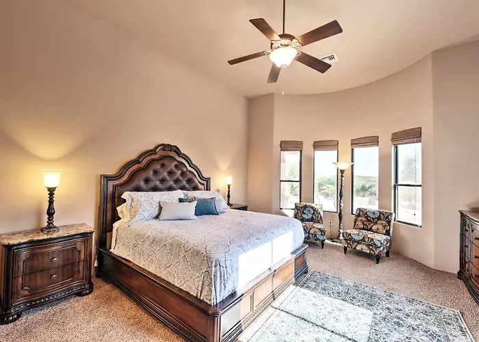 Home: Pickleball, Heated Pool & Hot Tub