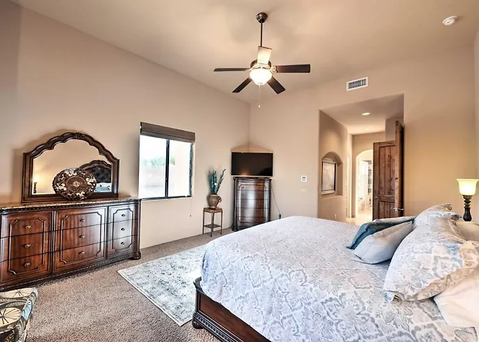 Home: Pickleball, Heated Pool & Hot Tub Holiday home Scottsdale